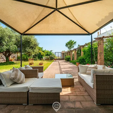 Estay - Garden On The Sea Ferienhaus